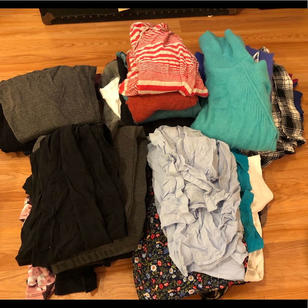 Maternity Clothes - image 1